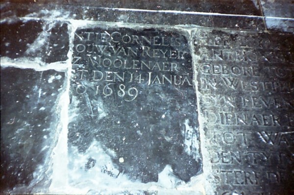 Grafsteen van Antje Cornelis in de Oude Urselakerk